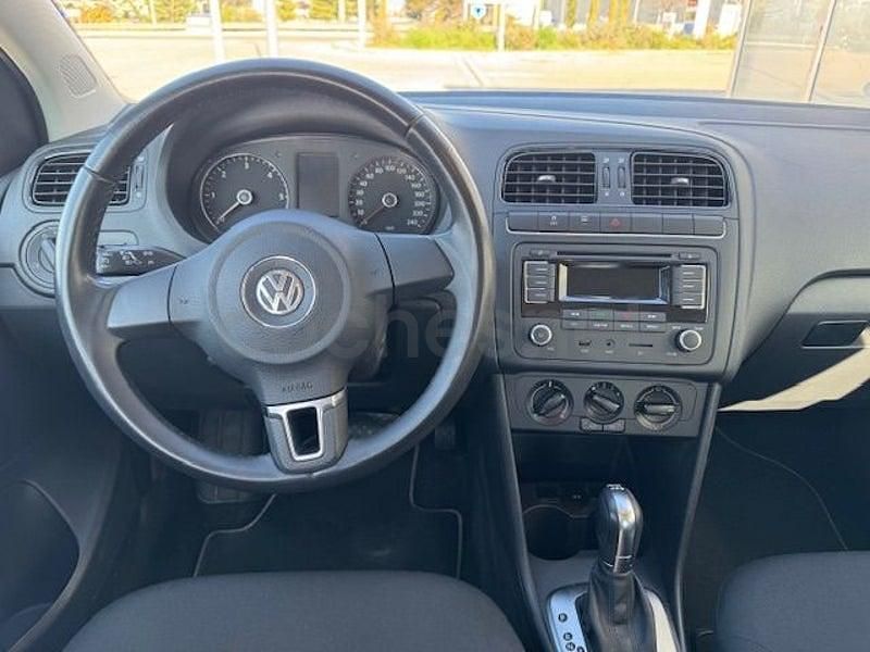 Usado VW Polo Advance 90 CV (66 kW) 2014 Negro Berlina
