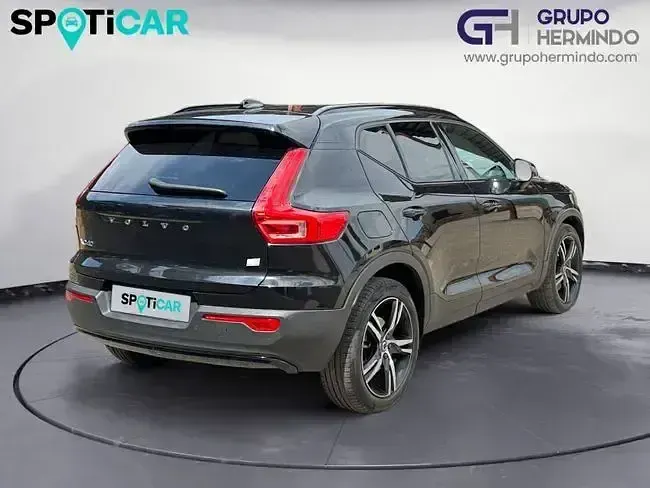 Usado Volvo XC40 R-Design 211 CV (155 kW) 2021 Negro SUV