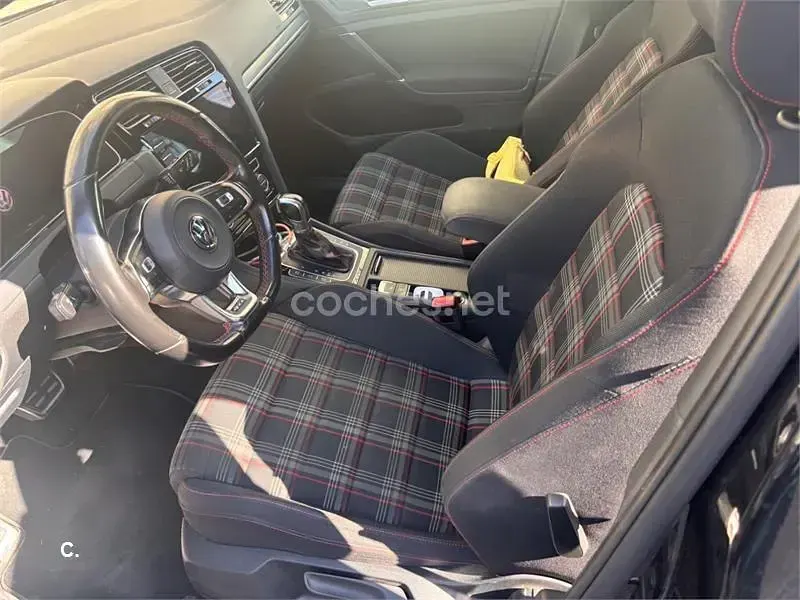 Usado VW Golf VII GTI 230 CV (169 kW) 2017 Negro Berlina