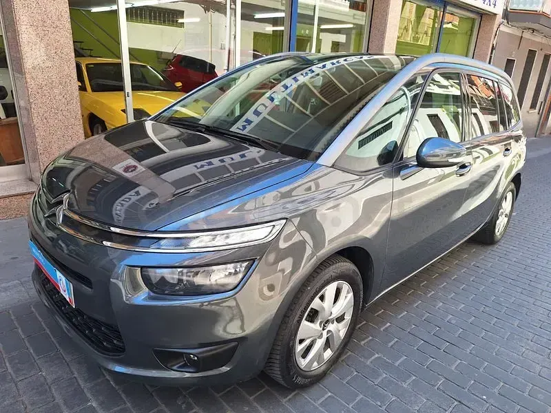 Usado Citroën Grand C4 Picasso PureTech 130 CV (95 kW) 2015 Gris / plata Monovolumen