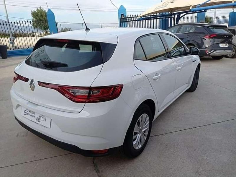 Usado Renault Mégane IV Life 95 CV (69 kW) 2020 Blanco Utilitario