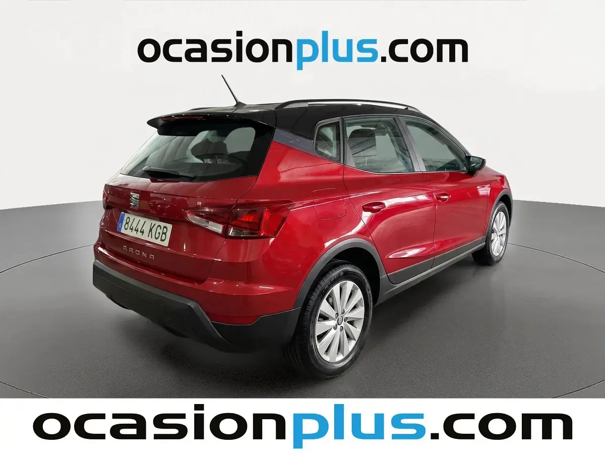 Usado Seat Arona Ecomotive 116 CV (85 kW) 2017 Rojo SUV