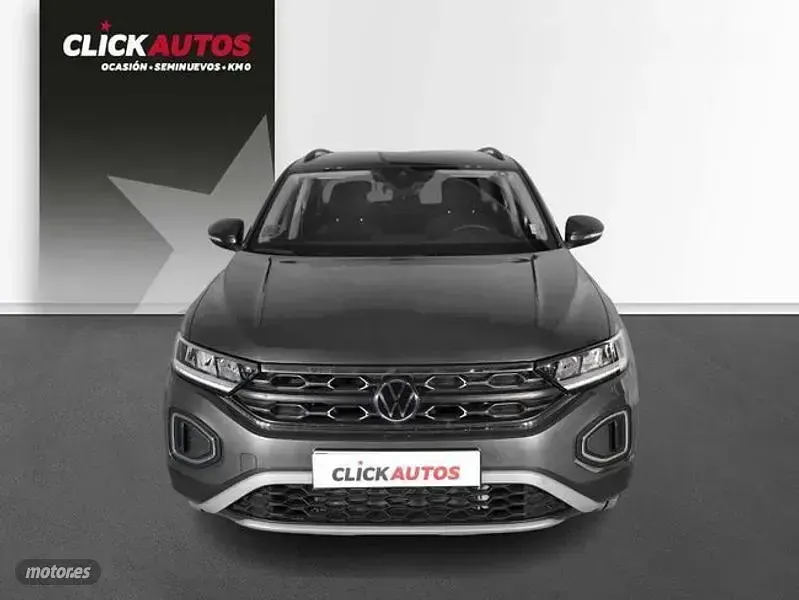 Usado VW T-Roc Life 110 CV (80 kW) 2023 Gris SUV