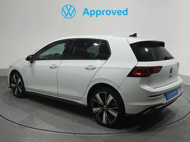 Usado VW Golf VIII GTE 245 CV (180 kW) 2023 Blanco Berlina