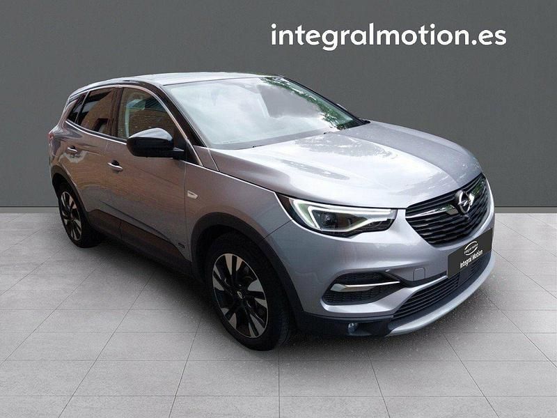 Usado Opel Grandland X Ultimate 225 CV (165 kW) 2021 Gris SUV