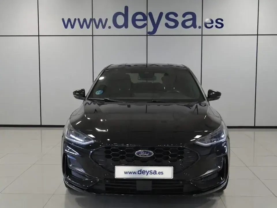 Usado Ford Focus ST-Line 125 CV (91 kW) 2023 Negro Berlina