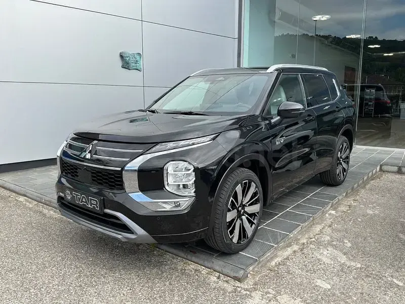 Nuevo Mitsubishi Outlander P-HEV 306 CV (225 kW) 2026 Negro SUV