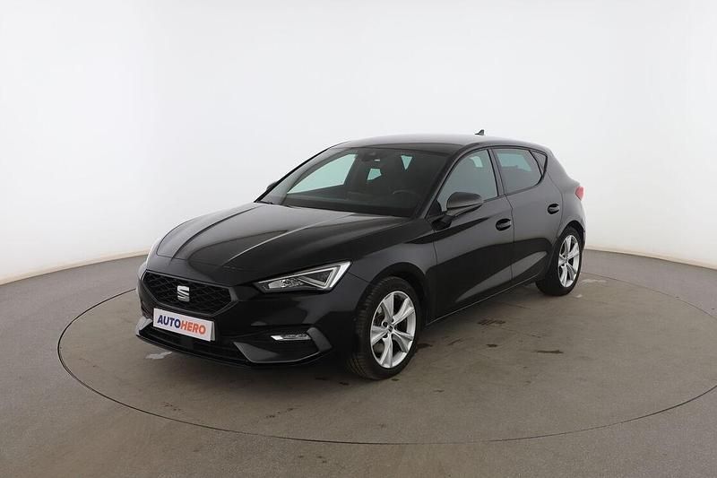 Negro Usado 2021 Seat Leon FR Utilitario | 22.199 € (Caro) - Imagen 1/3
