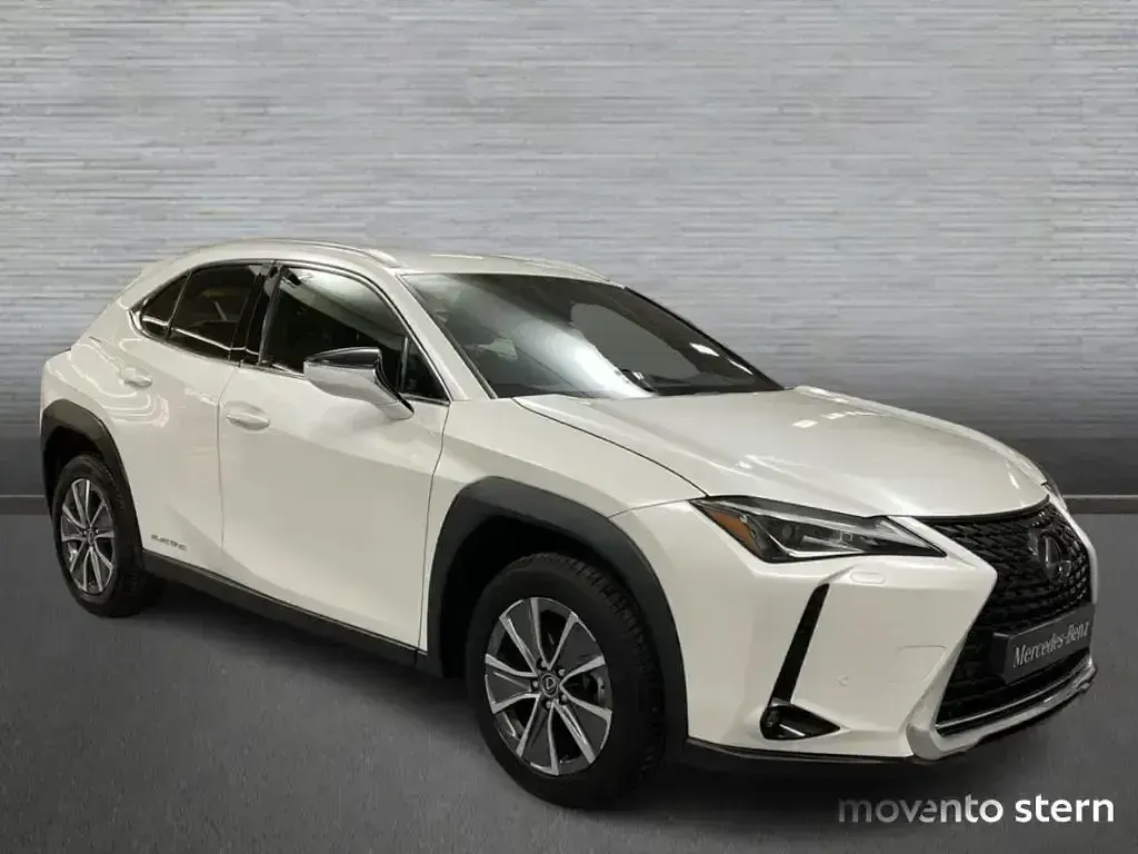 Usado Lexus UX 150 kW (204 CV) 2022 Blanco SUV
