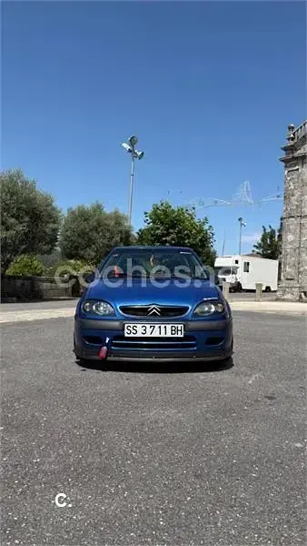 Usado Citroën Saxo 90 CV (66 kW) 1999 Azul Utilitario