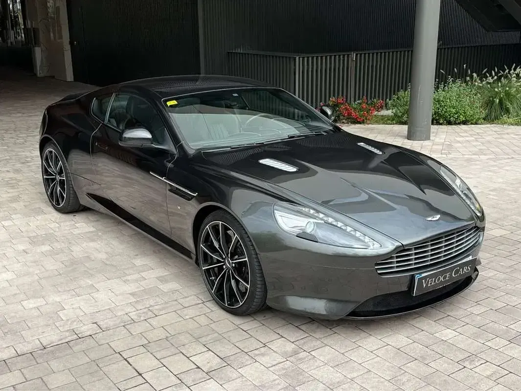 Usado Aston Martin DB9 517 CV (380 kW) 2013 Negro Coupe