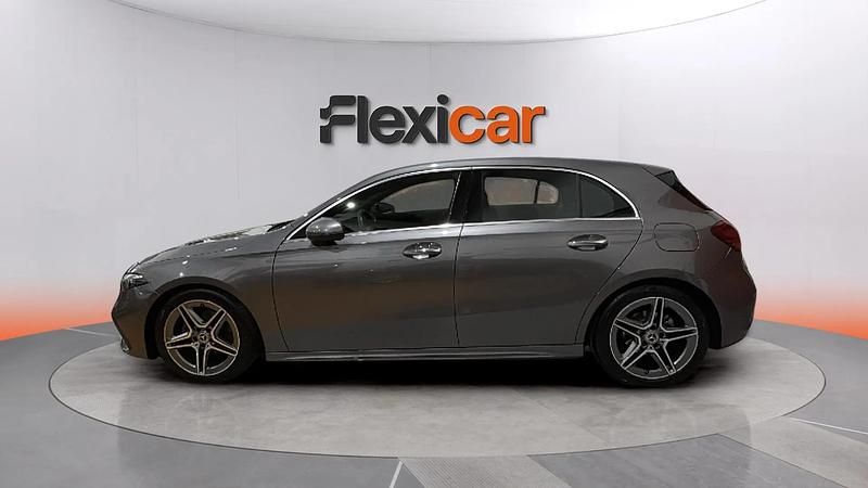 Usado Mercedes A200 150 CV (110 kW) 2024 Gris Berlina