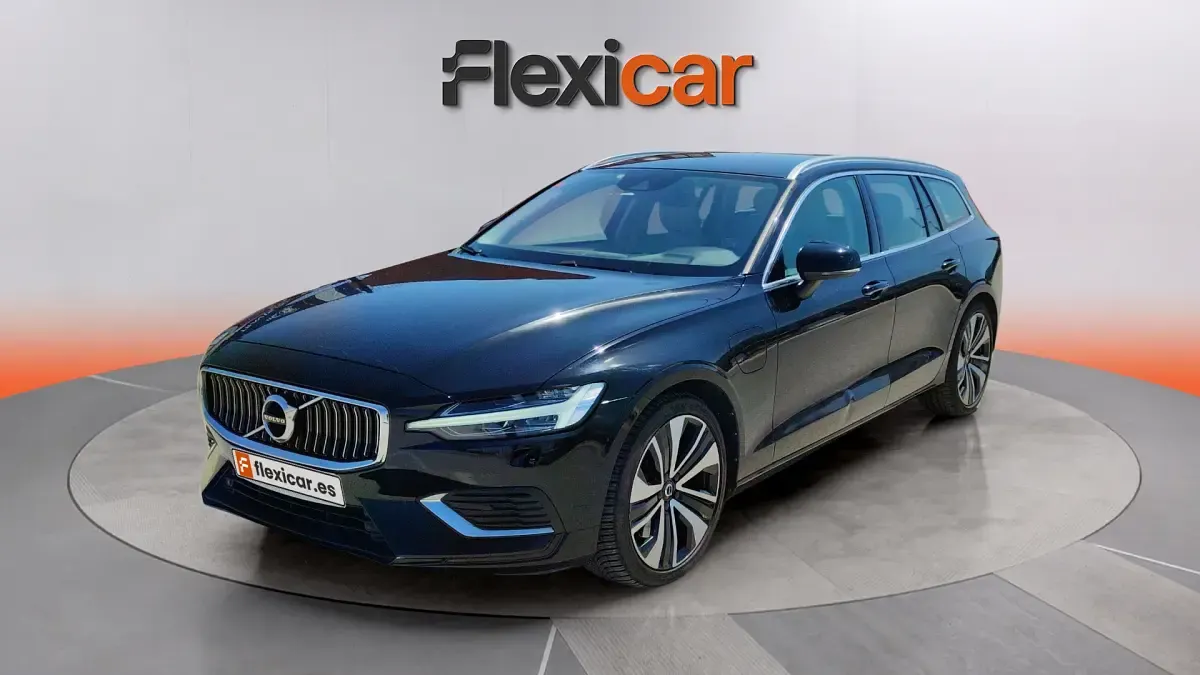 Usado Volvo V60 Business Edition 340 CV (250 kW) 2021 Negro Familiar