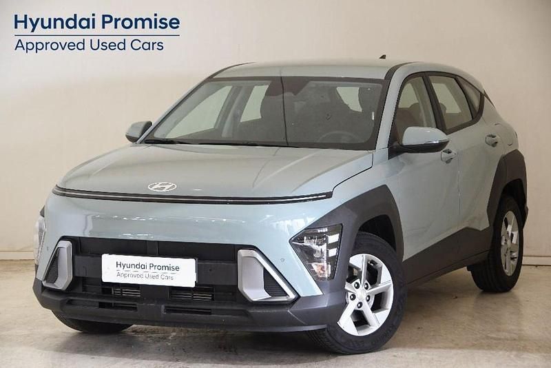 Usado Hyundai Kona 120 CV (88 kW) 2024 Gris claro SUV