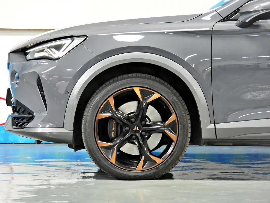 Usado Cupra Formentor VZ 310 CV (228 kW) 2022 Gris SUV