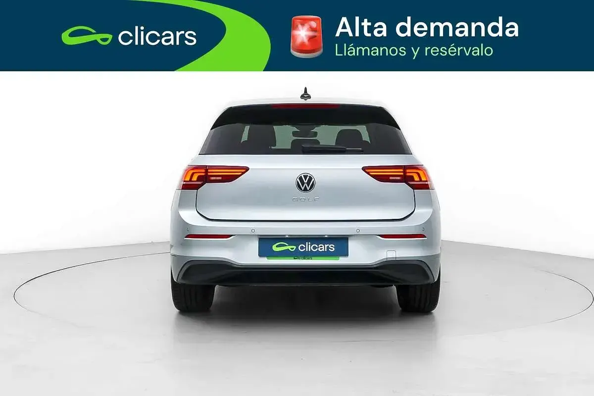Usado VW Golf VIII 116 CV (85 kW) 2025 Gris Utilitario