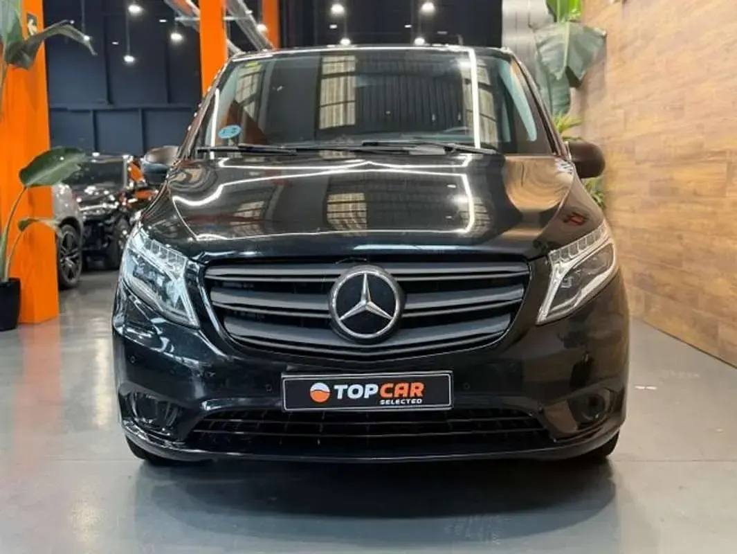 Usado Mercedes Vito 163 CV (119 kW) 2022 Negro Van