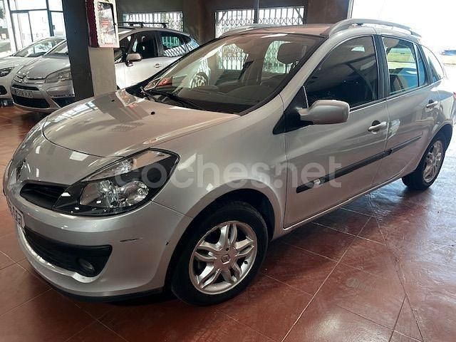 Gris / plata Usado 2010 Renault Clio GrandTour Authentique Familiar | 4900 € (Buen precio) - Imagen 1/4