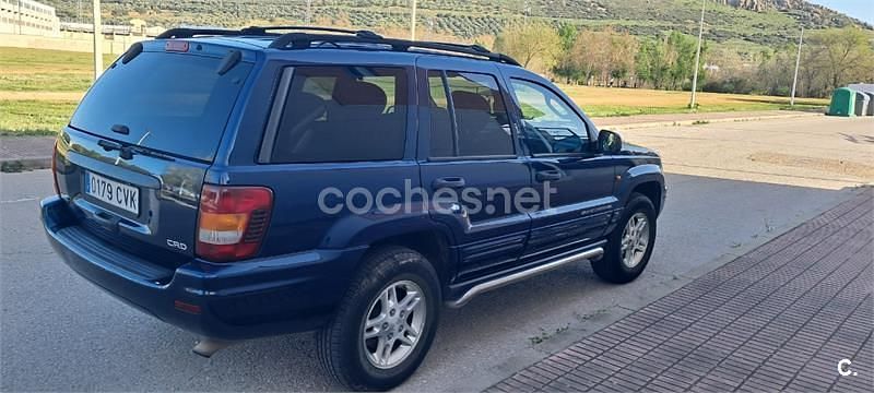 Usado Jeep Grand Cherokee Laredo 163 CV (119 kW) 2004 Azul SUV