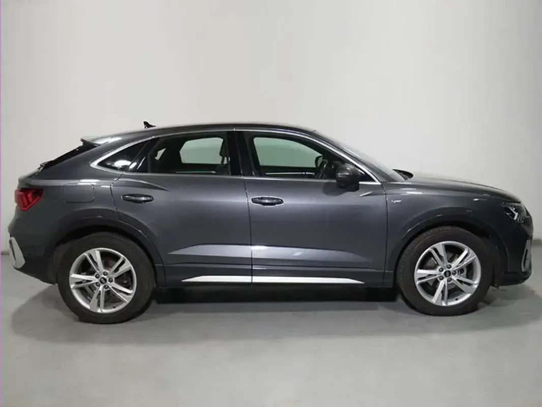 Usado Audi Q3 Sportback S-Line 150 CV (110 kW) 2022 Negro SUV