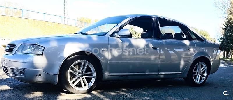 Usado Audi A6 150 CV (110 kW) 1999 Gris / plata Familiar