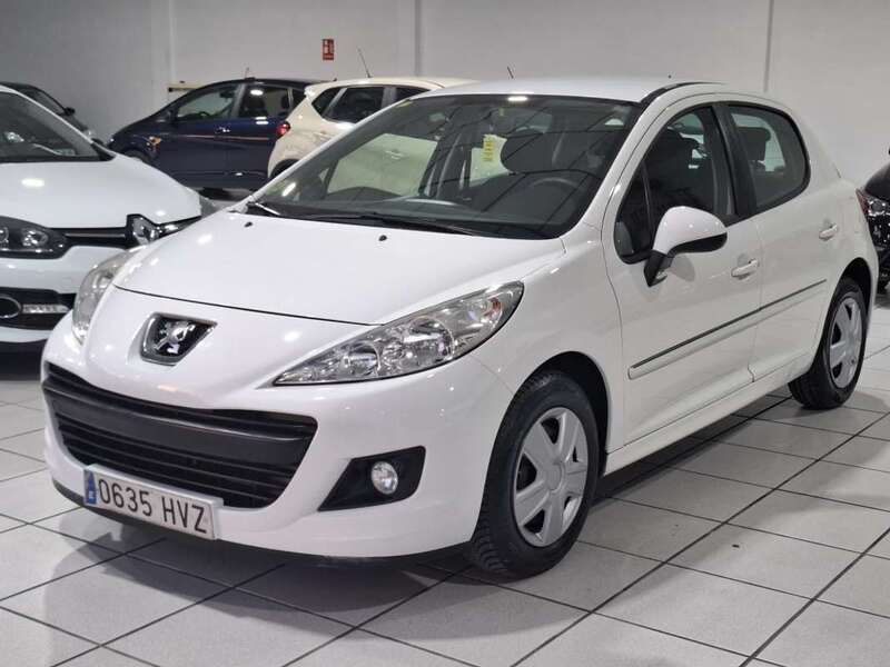 Blanco Usado 2014 Peugeot 207 Utilitario | 6700 € (Precio justo) - Imagen 1/4