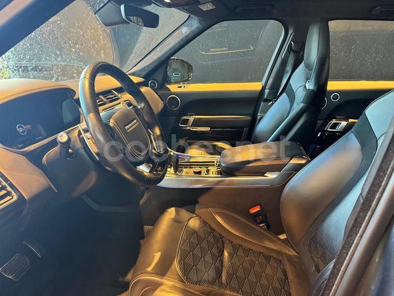 Begagnad Land Rover Range Rover Sport SVR 575 HK (422 kW) 2018 Grå SUV