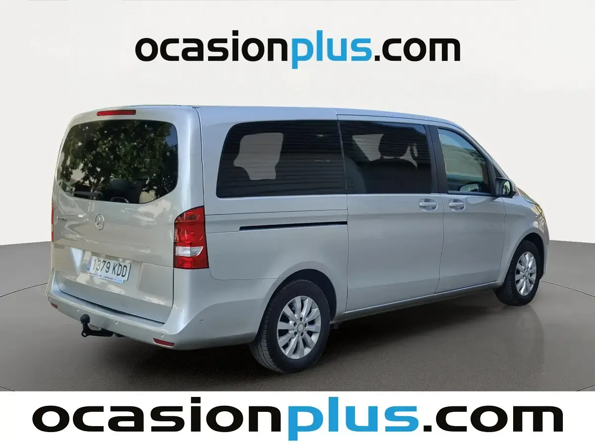 Usado Mercedes V220 163 CV (119 kW) 2017 Gris Monovolumen