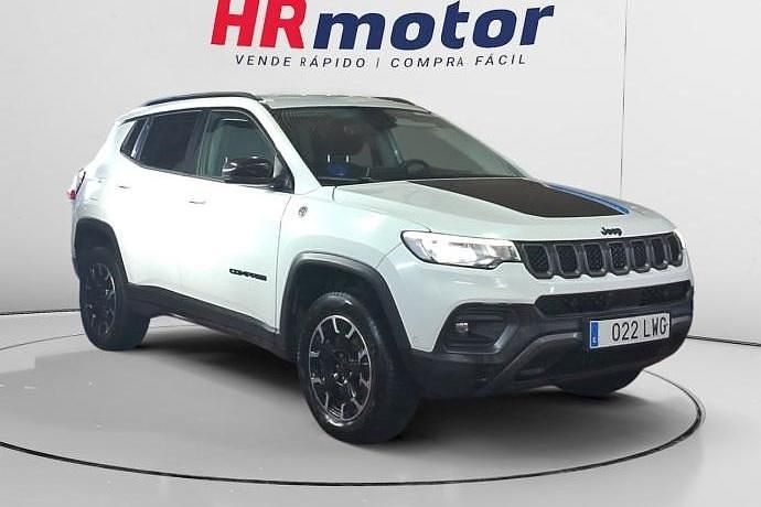 Usado Jeep Compass Trailhawk 240 CV (176 kW) 2022 SUV