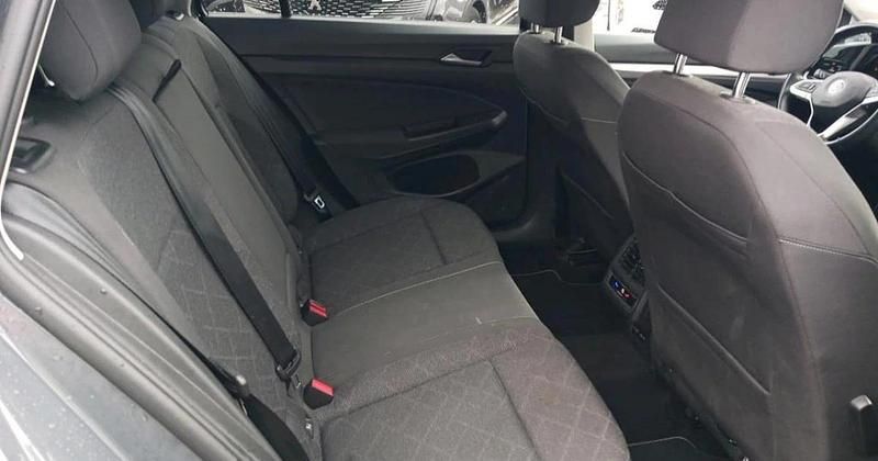 Usado VW Golf VIII Life 115 CV (84 kW) 2021 Familiar