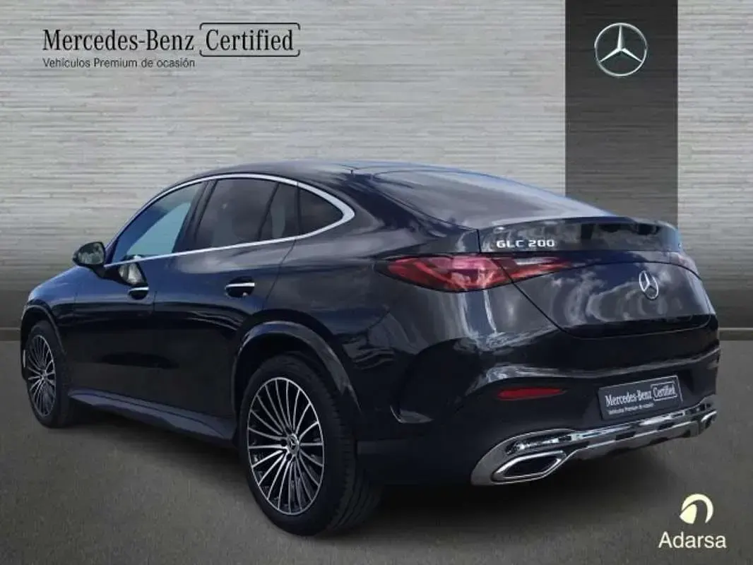 Usado Mercedes GLC200 AMG line 227 CV (166 kW) 2025 SUV