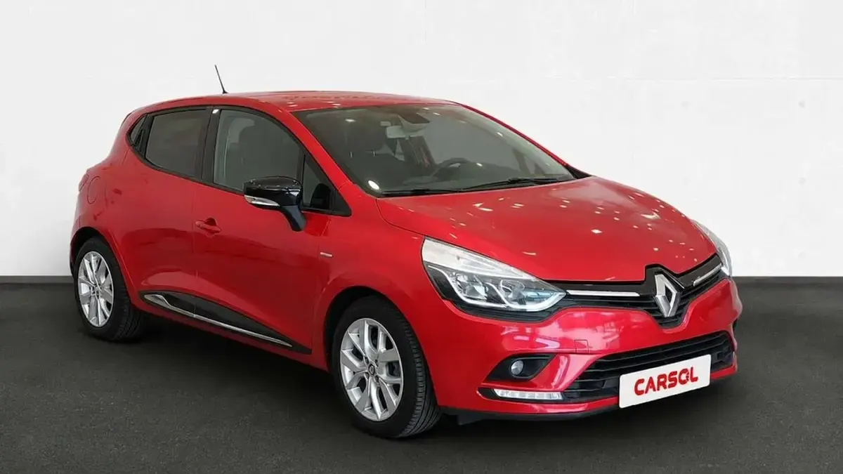 Usado Renault Clio Intens 91 CV (66 kW) 2019 Rojo Utilitario