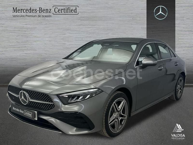 Gris montaña Usado 2024 Mercedes A250 AMG line Berlina | 39.900 € (Precio justo) - Imagen 1/4