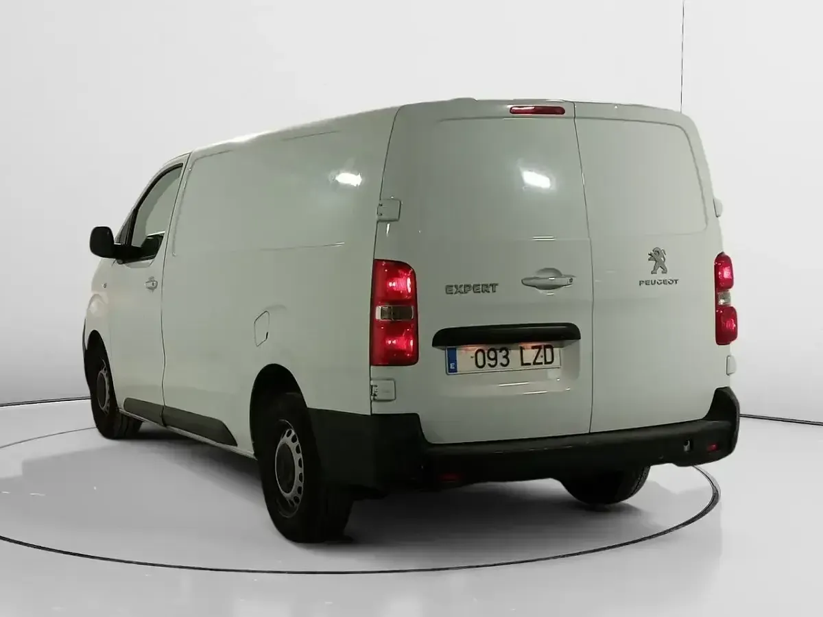 Usado Peugeot Expert Premium 102 CV (75 kW) 2022 Blanco Van