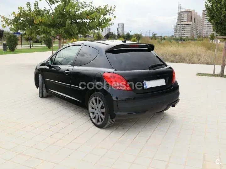 Usado Peugeot 207 GT 150 CV (110 kW) 2008 Negro Berlina