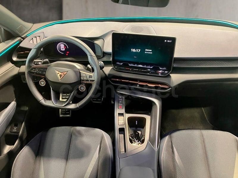 Usado Cupra Terramar 150 CV (110 kW) 2025 Gris / plata SUV