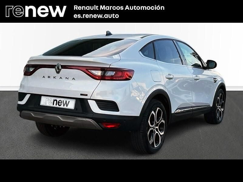 Käytetty Renault Arkana Techno 145 HP (106 kW) 2022 Valkoinen Katumaasturi