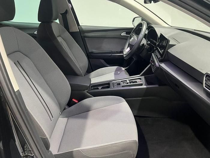 Usado Seat Leon Style 150 CV (110 kW) 2024 Negro