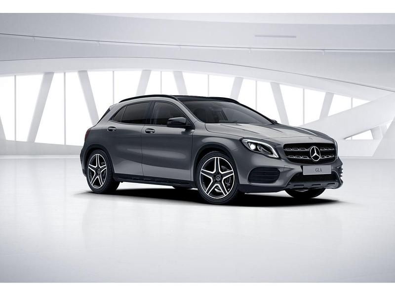 Usado Mercedes GLA200 AMG line 156 CV (114 kW) 2019 Mountaingrau  met. SUV