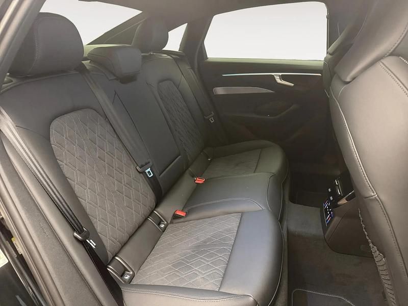 Usado Audi A6 204 CV (150 kW) 2026 Verde Berlina