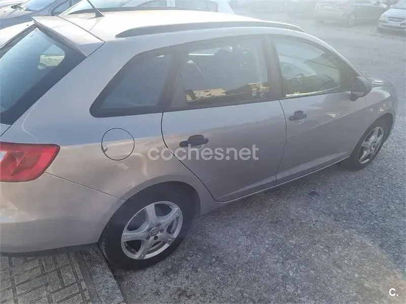 Usado Seat Ibiza ST Reference 75 CV (55 kW) 2013 Blanco Familiar