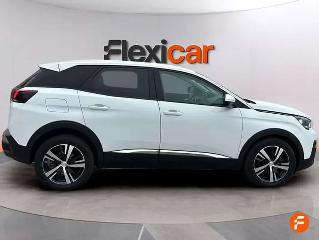 Usado Peugeot 3008 Allure 131 CV (96 kW) 2019 Blanco SUV