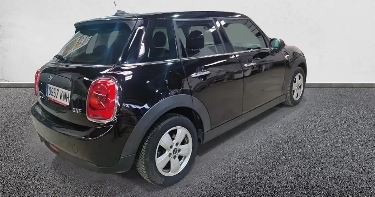 Usado Mini ONE 102 CV (75 kW) 2018 Utilitario