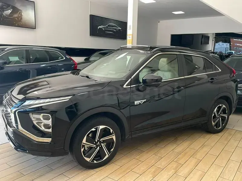 Usado Mitsubishi Eclipse Cross 188 CV (138 kW) 2021 Negro SUV