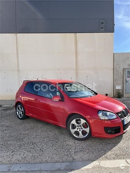 Usado VW Golf V GTI 200 CV (147 kW) 2007 Rojo Berlina