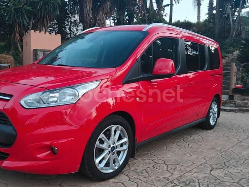 Rojo Usado 2016 Ford Tourneo Connect Titanium Monovolumen | 17.999 € (Precio justo) - Imagen 1/4