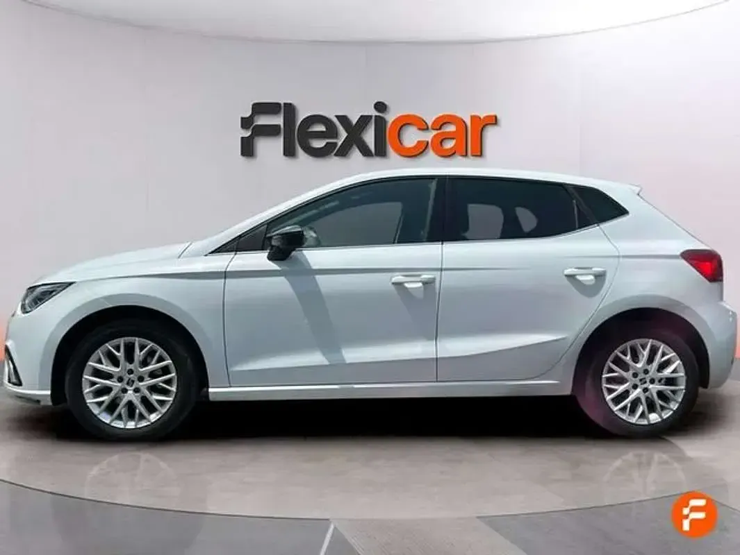 Usado Seat Ibiza XCELLENCE 116 CV (85 kW) 2024 Blanco Utilitario