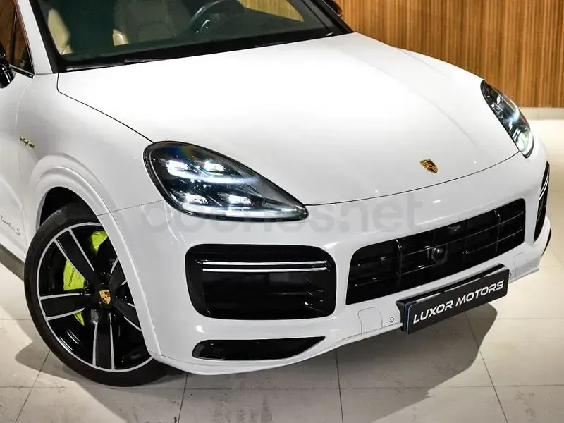 Usado Porsche Cayenne 680 CV (500 kW) 2022 Blanco SUV