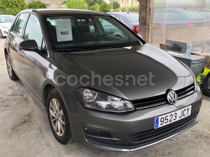 Beige Usado 2015 VW Golf VII Advance Berlina | 11.250 € (Precio justo) - Imagen 1/4