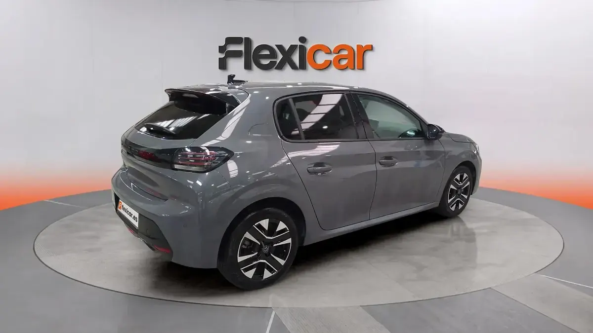 Begagnad Peugeot 208 Allure 101 HK (74 kW) 2025 Grå Halvkombi
